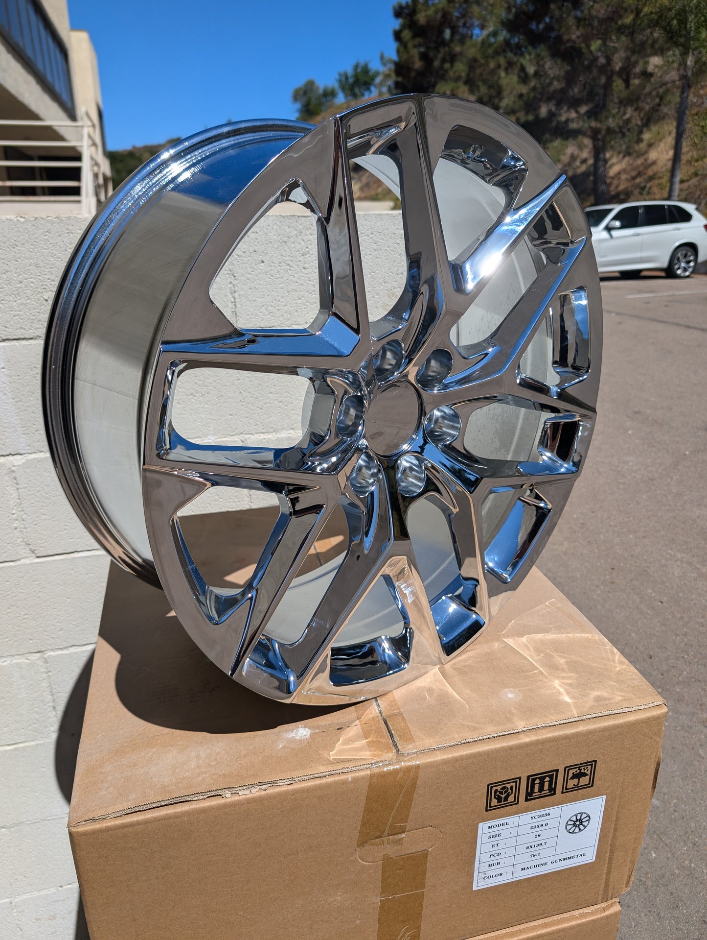 Set 4 - 22" x 9" Wheels Chrome Fits Chevy Silverado 1500 RST WT Suburban LT LS Tahoe LS Z71 Premier High Country