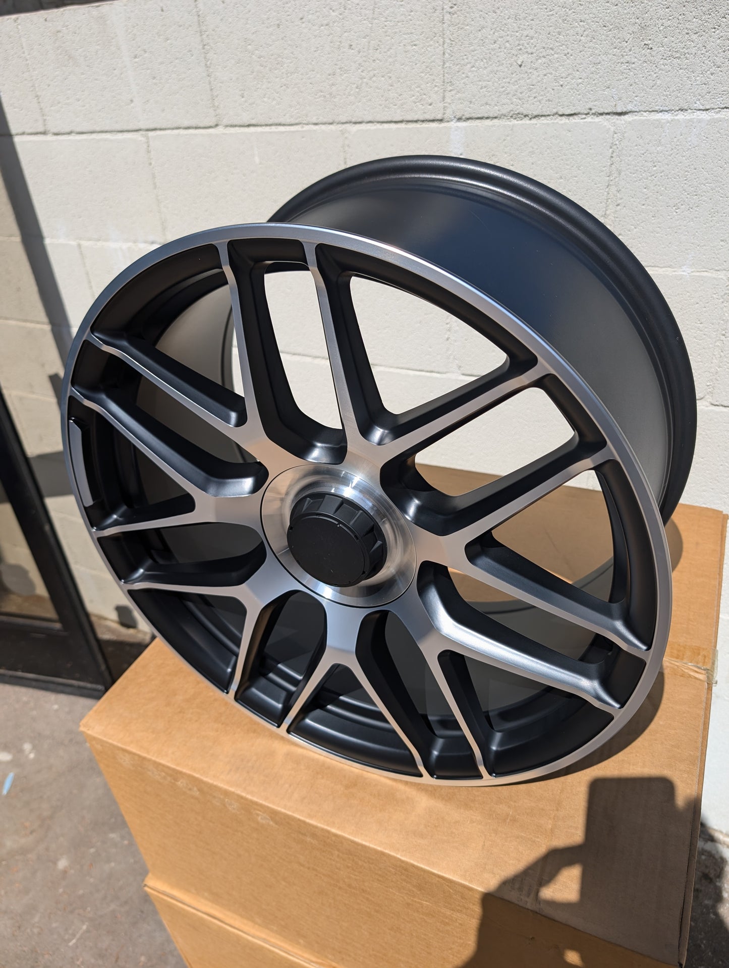 Style 424, 19x8 & 19x9, Black/Machined, Set of Four